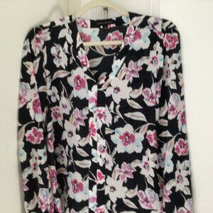 Very Pretty Banana Republic Blouse; Excellent Condition!